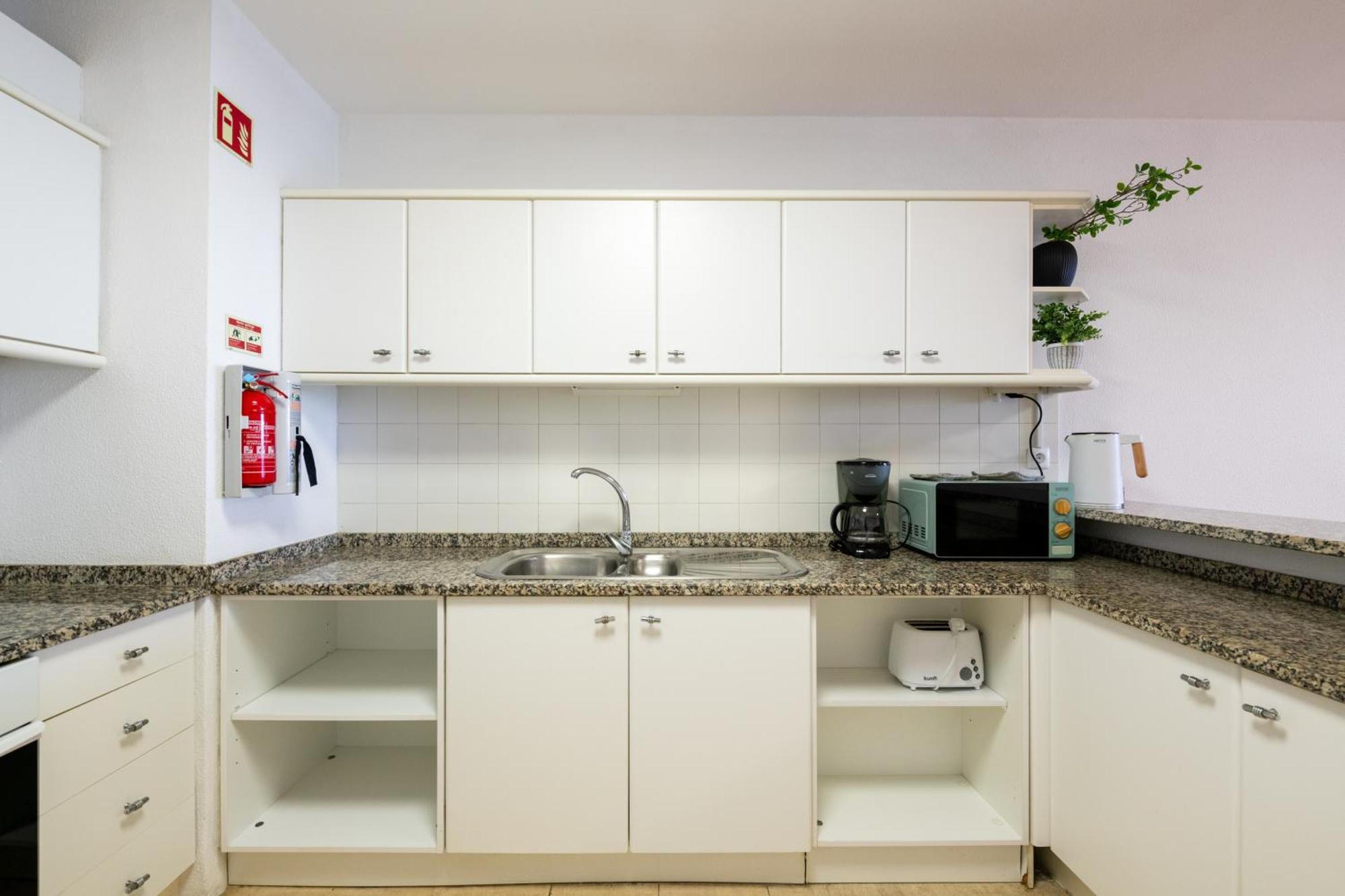 Atlantic View Apartment At Formosa Beach Фуншал Екстериор снимка