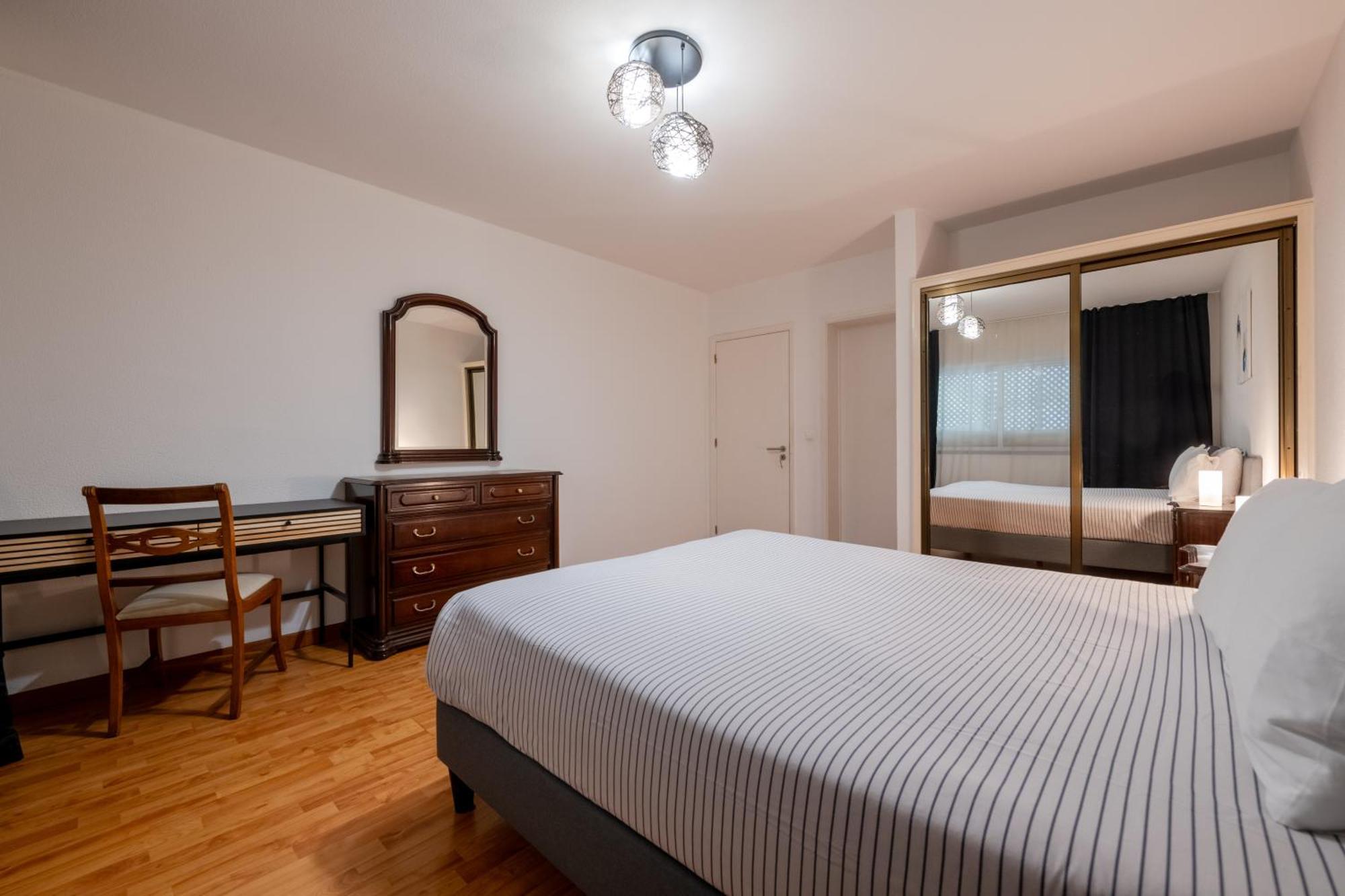 Atlantic View Apartment At Formosa Beach Фуншал Екстериор снимка
